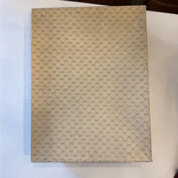 Vintage Gucci Bag with Original Box – Rare 80s Find! - Picture 2 of 7